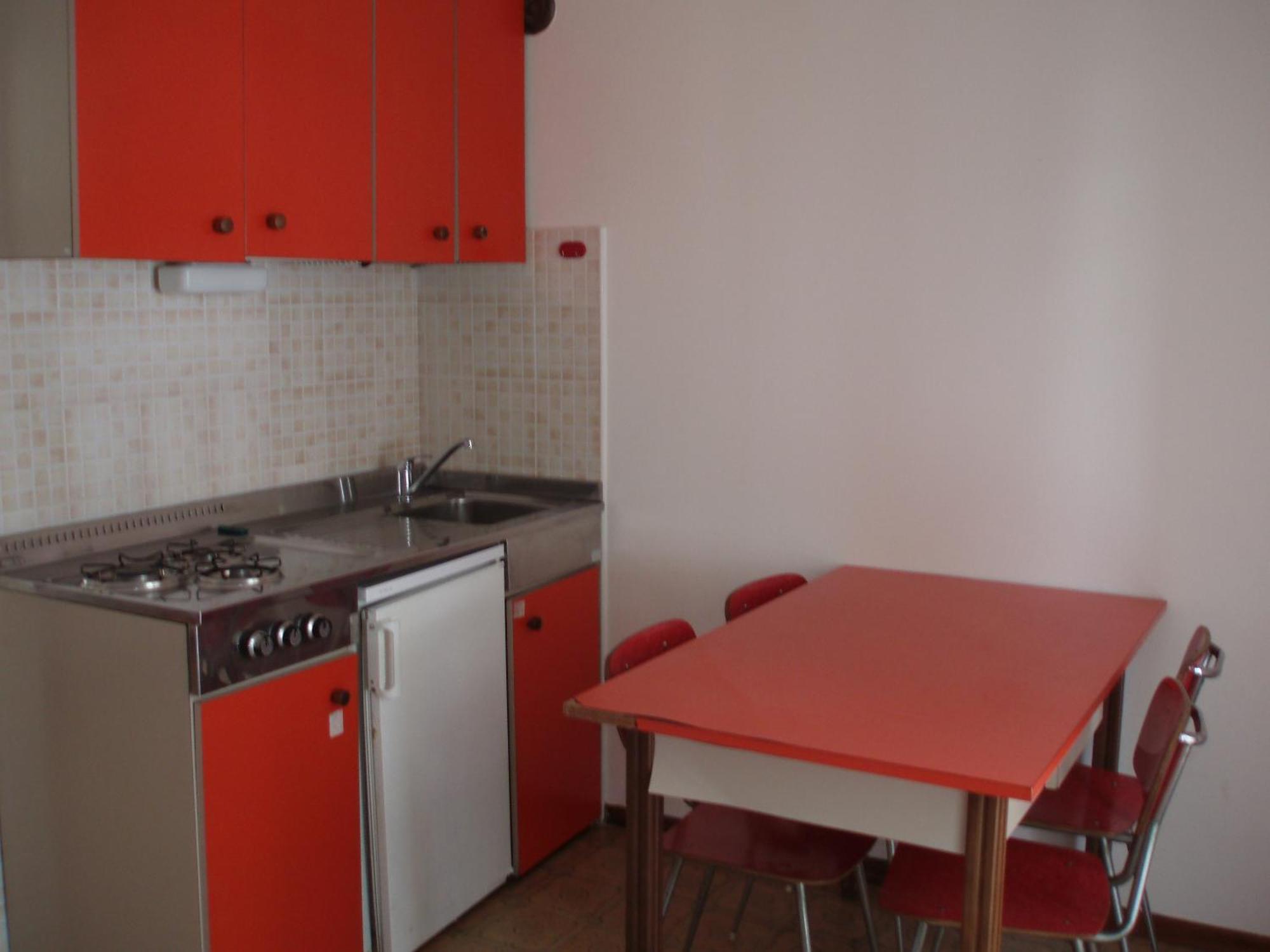 Jet Apartment *